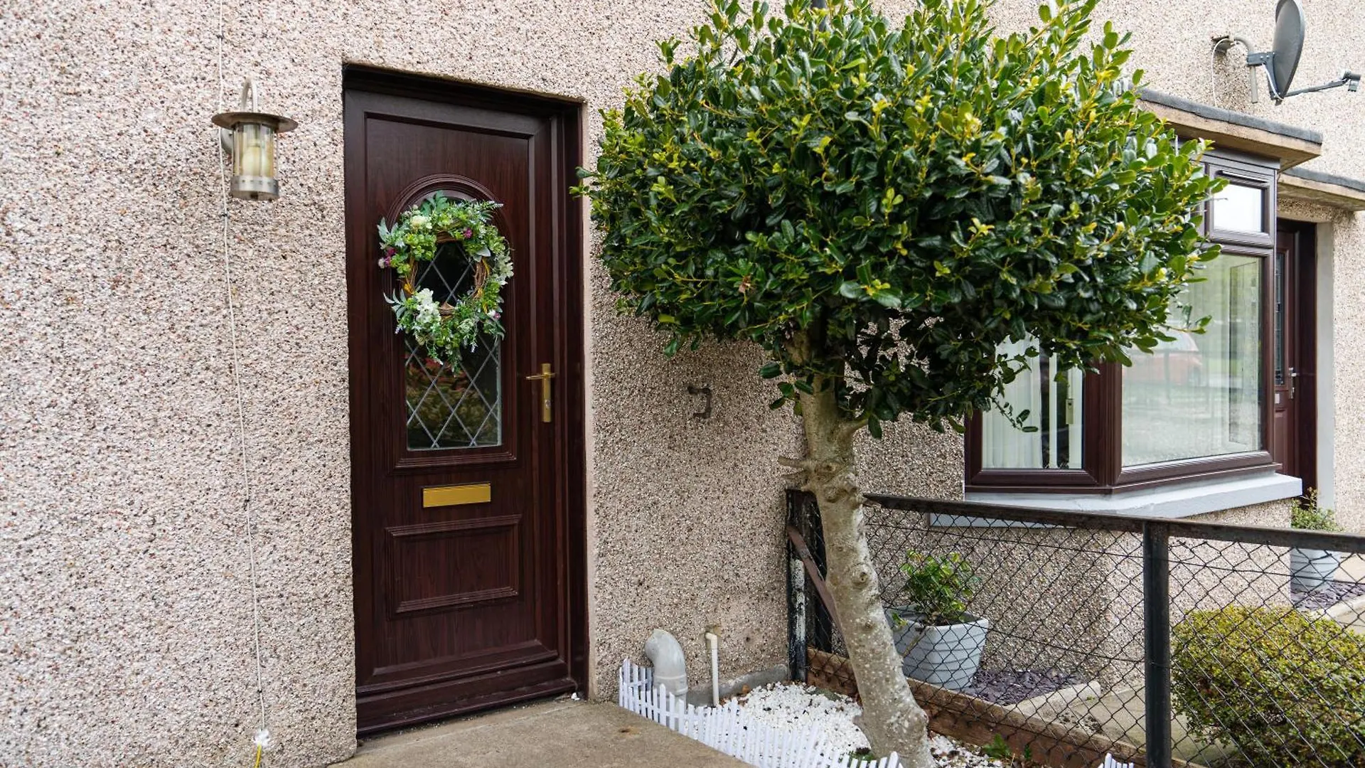 Guest house Cozy 3 Bedroom House Near Ari And City Centre, Ab16, Wifi, Parking, Netflix, Pet - Friendly Aberdeen United Kingdom