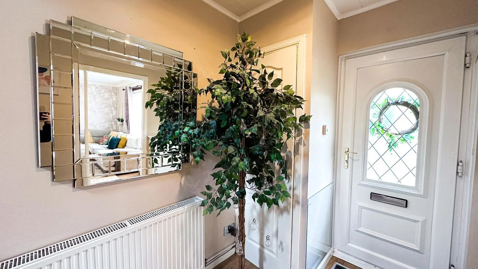 Cozy 3 Bedroom House Near Ari And City Centre, Ab16, Wifi, Parking, Netflix, Pet - Friendly Aberdeen
